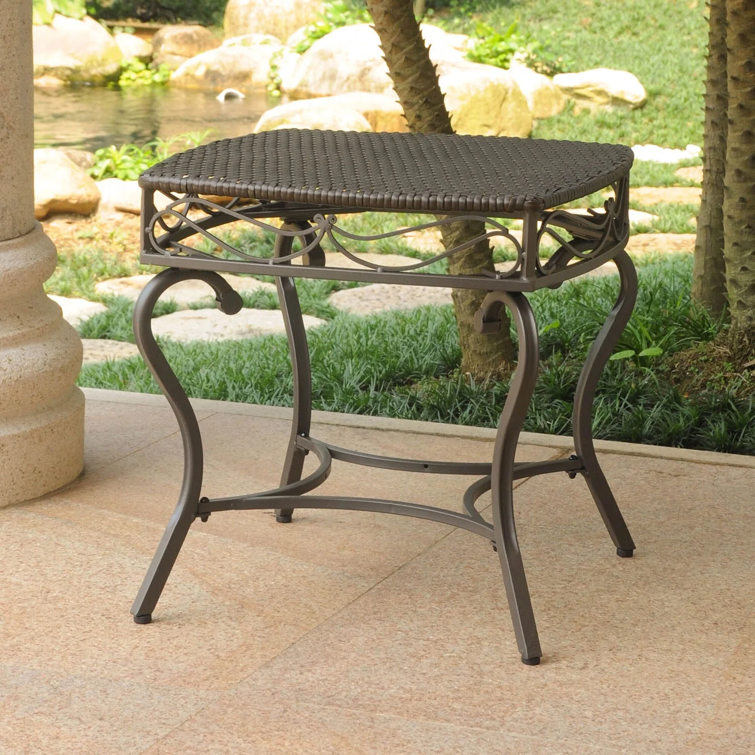 International Caravan Valencia Resin Wicker/Steel Square Round Side Table, Chocolate-Color:Honey