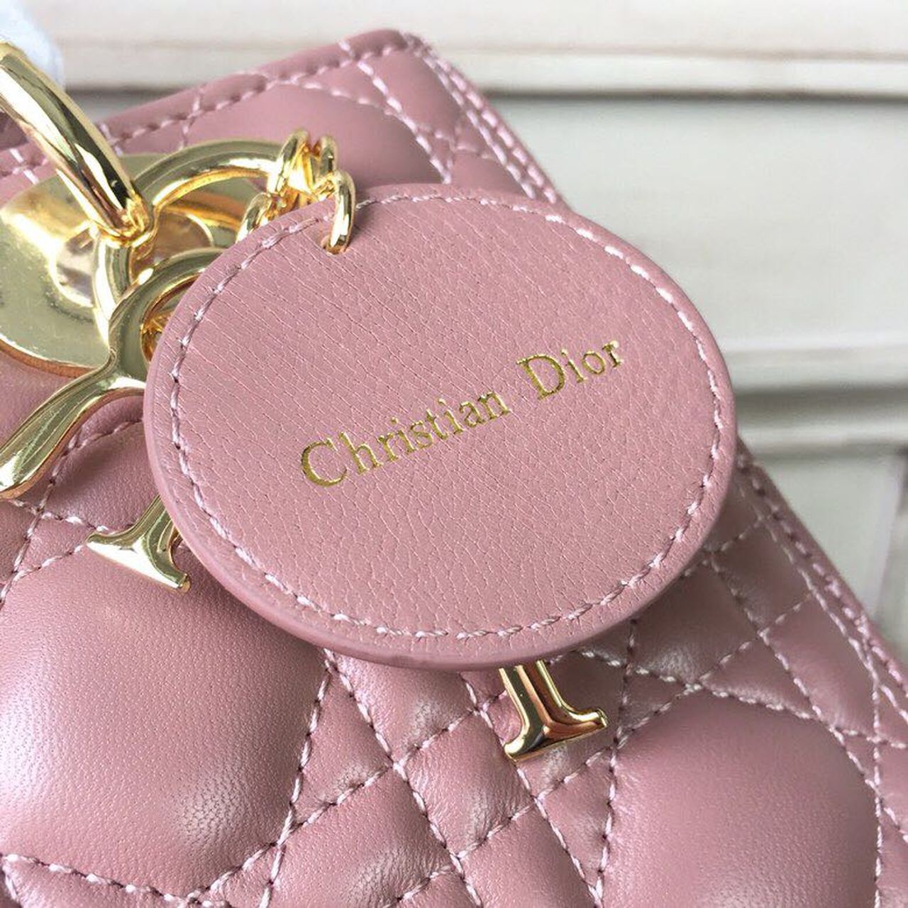 Christian Dior Medium Lady Dior Bag Gold Toned Hardware Dusty Pink For Women 24cm/9in CD1:1High-quality replica
