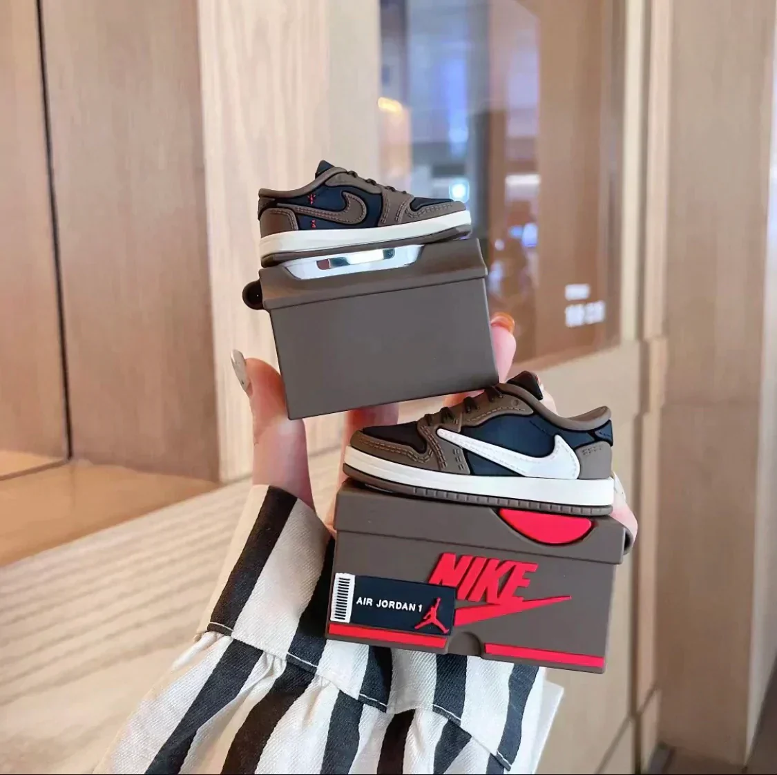 Nike\j AirPods Cases - Wholesale & Influencer