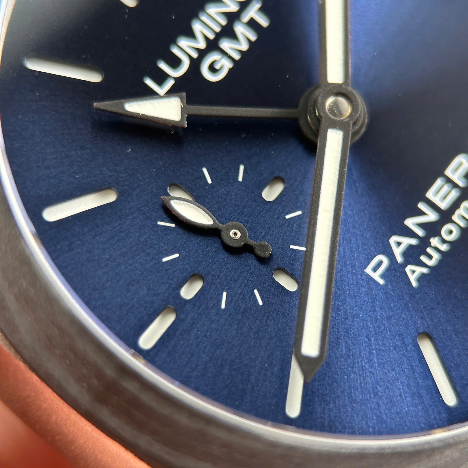 Panerai Luminor GMT PAM1279 Replica Watches Automatic Movement Leather Strap VS Factory 42mm - Top club