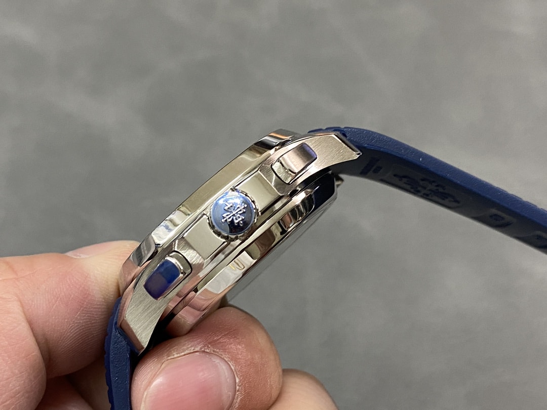 Fake Patek Philippe Replica Watch Aquanaut Chronograph White Gold Blue Dial 5968G-001 MMA(1:1 replica) - Top club