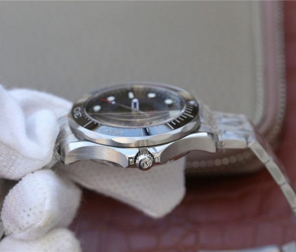 Replica Omega Seamaster 300M Chronometer SS  007  Limited Edition SS Bracelet A2824 - Top club