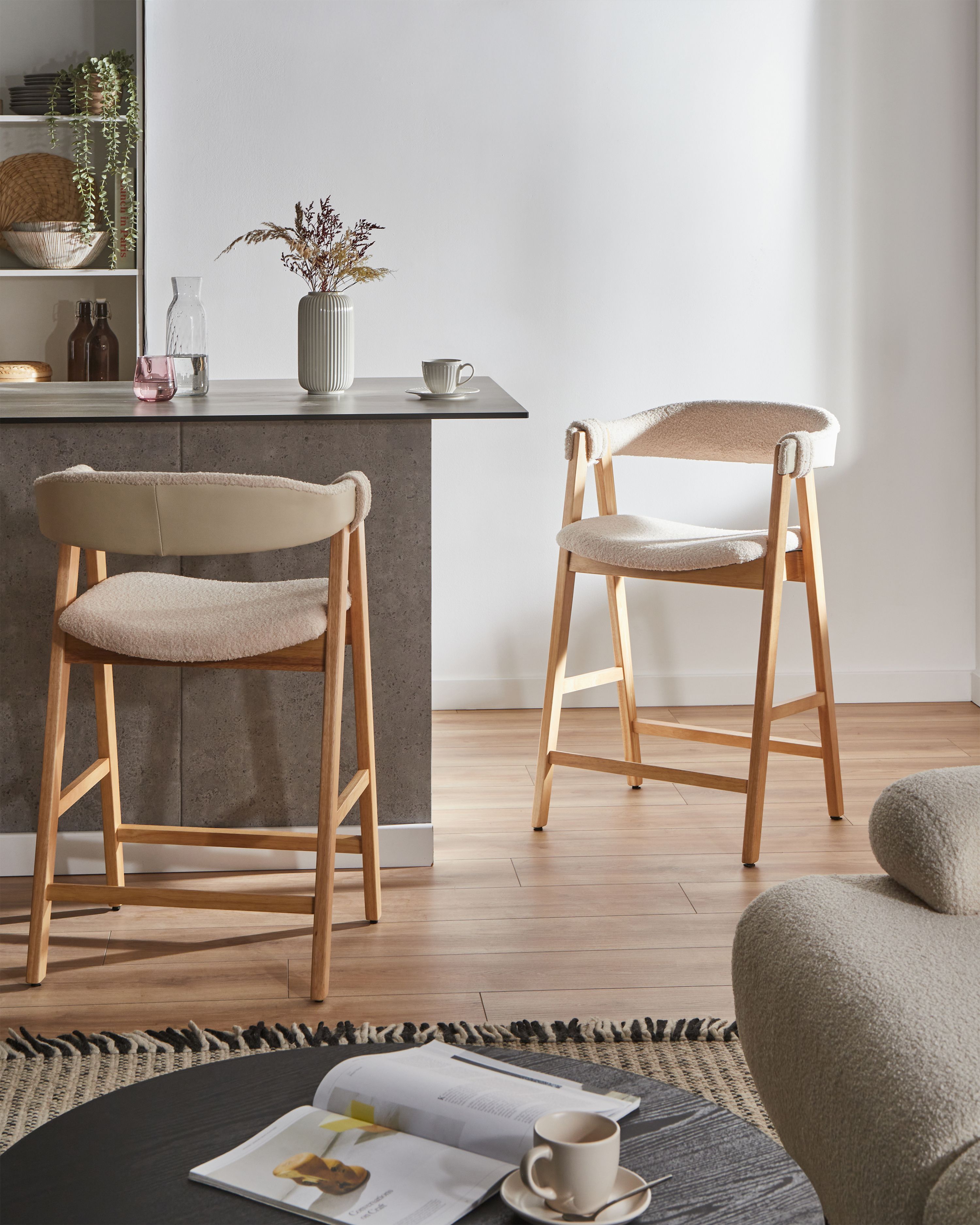 Set of 2 Bar Chairs DAY Boucle Light Brown/ Light Beige