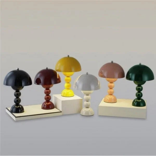 BloemGlow – Draagbare Nordic Tafellamp met Bloemknopdesign