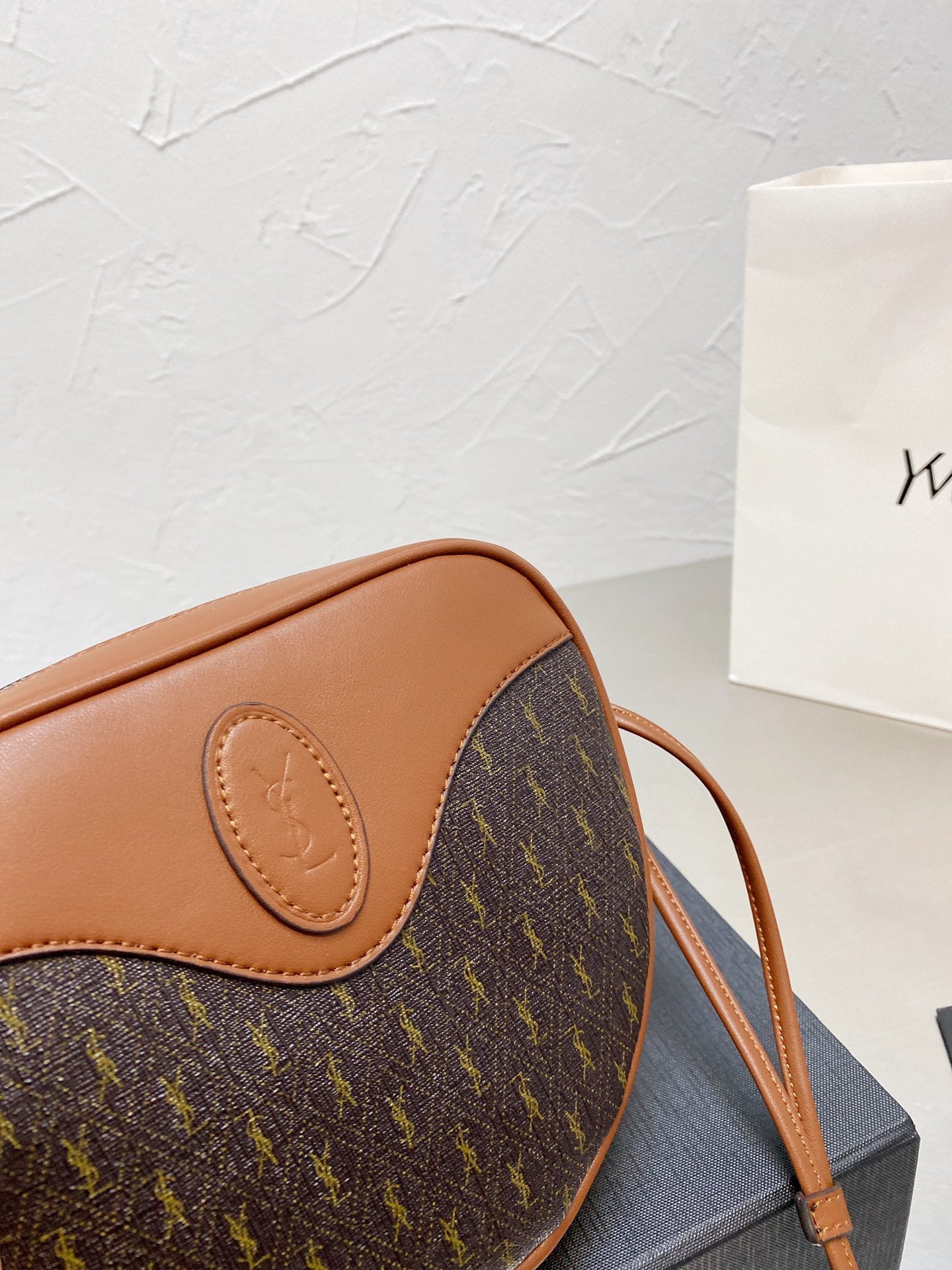 TO – Luxury Edition Bags SLY 1891:1High-quality replica