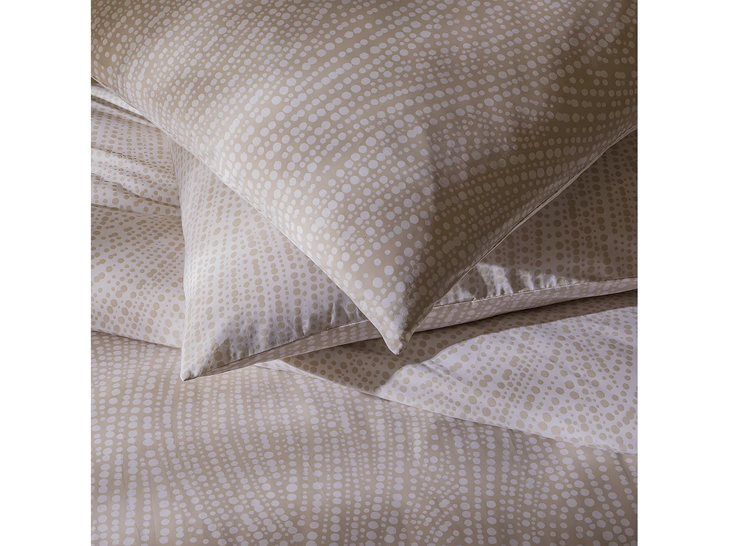 Parure de lit 2 personnes en coton 57 fils imprimé beige 240x220cm