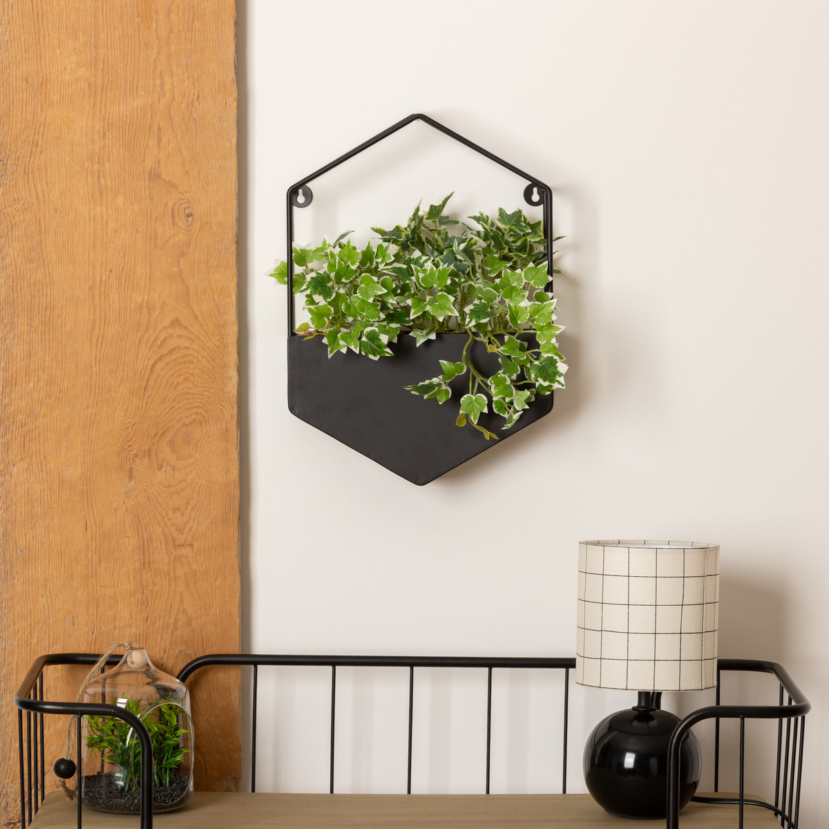 Artificial hanging plant "Curt" Black metal pot, H.35 cm