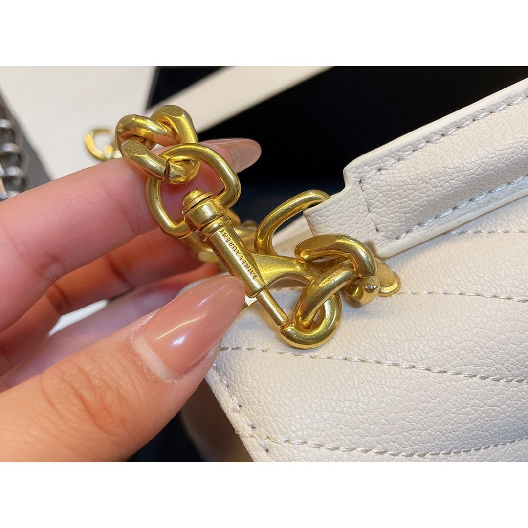 TO – Luxury Edition Bags SLY 1531:1High-quality replica