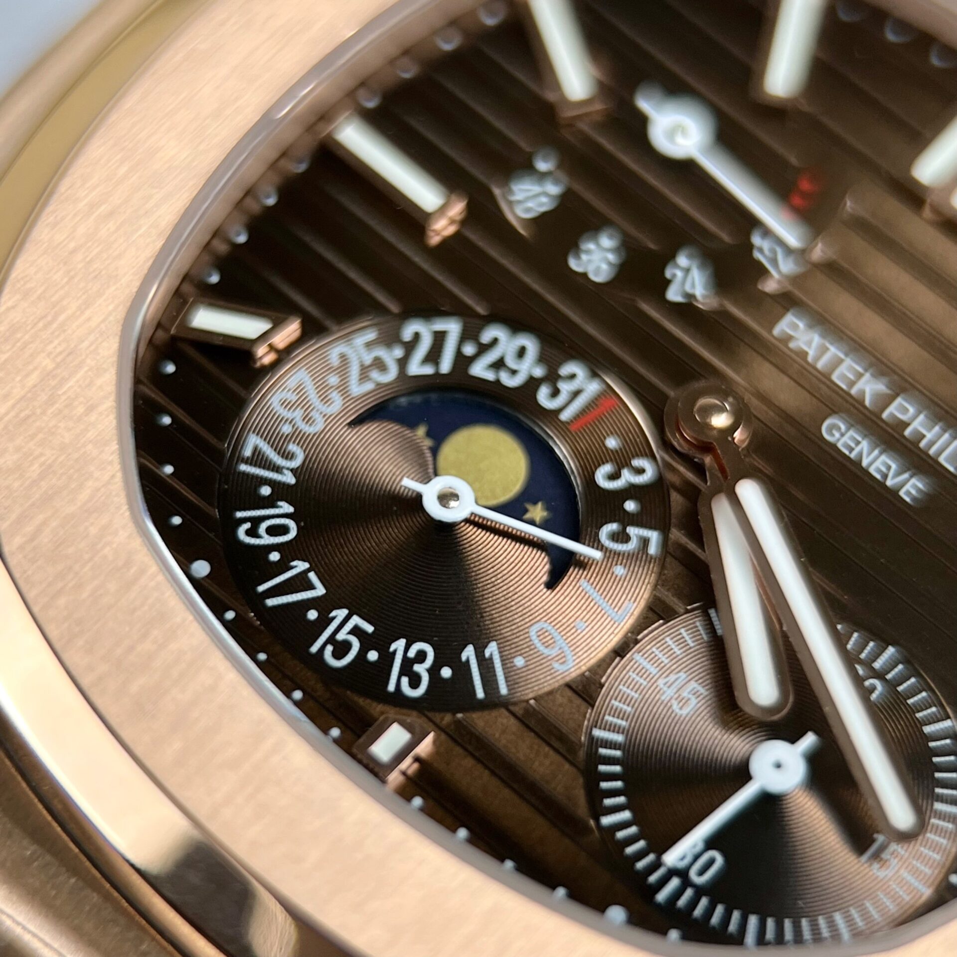 Patek Philippe Replica Watch Nautilus 5712R Chocolate Dial Gold Wrapped 40mm - Top club