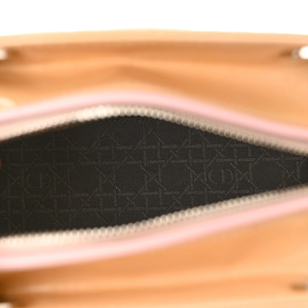 Premium Replica Dior Handbags – Style That Lasts a Lifetime1:1High-quality replica