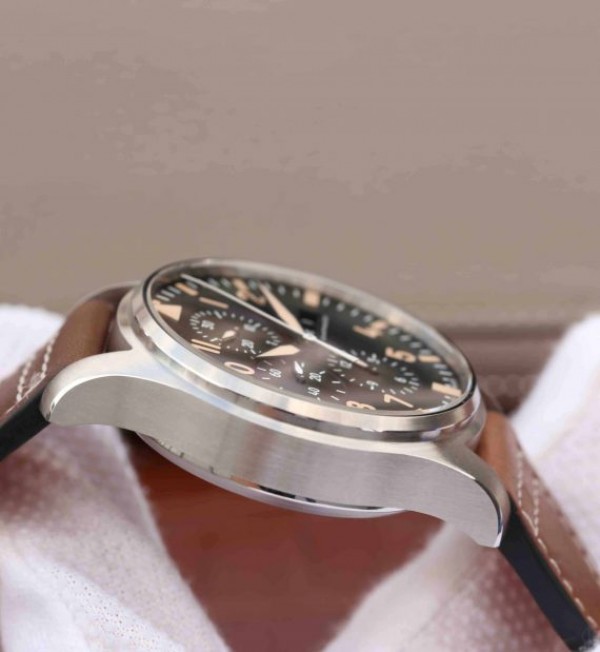 Replica IWC ZF Pilot Chrono AUS Special Edition Leather Strap A7750 - Top club