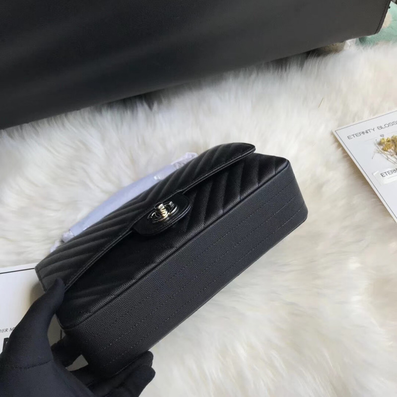 Replica Chanel Chevron Caviar Calfskin Classic Flap Bag A01112 Black1:1High-quality replica