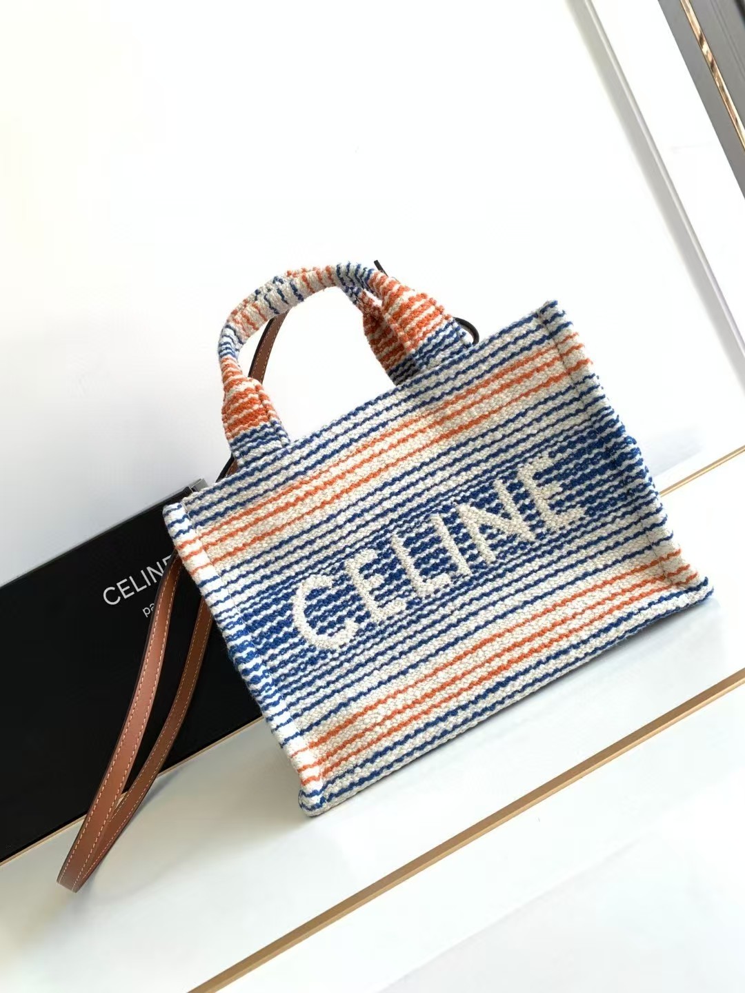 CELINE 23s CABAS THAIS Small HandBag