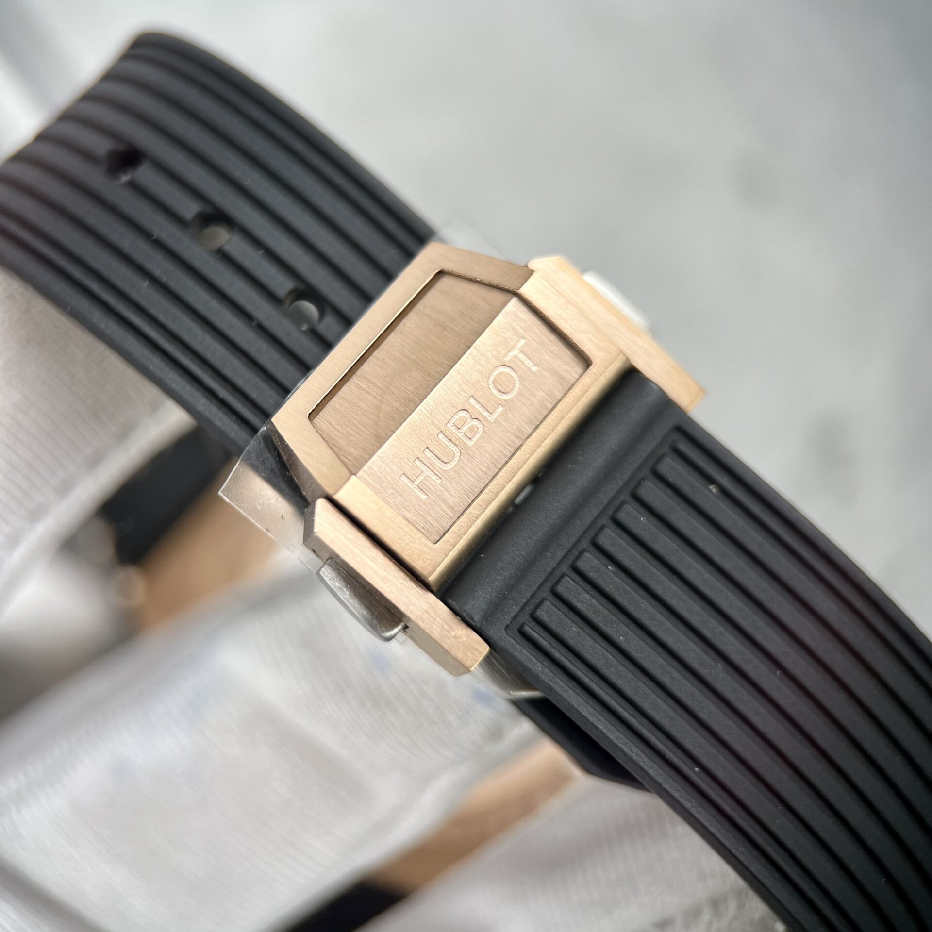 Hublot Replica 1:1 Watch Big Bang One Click King Gold Diamond Bezel HBF 39mm - Top club