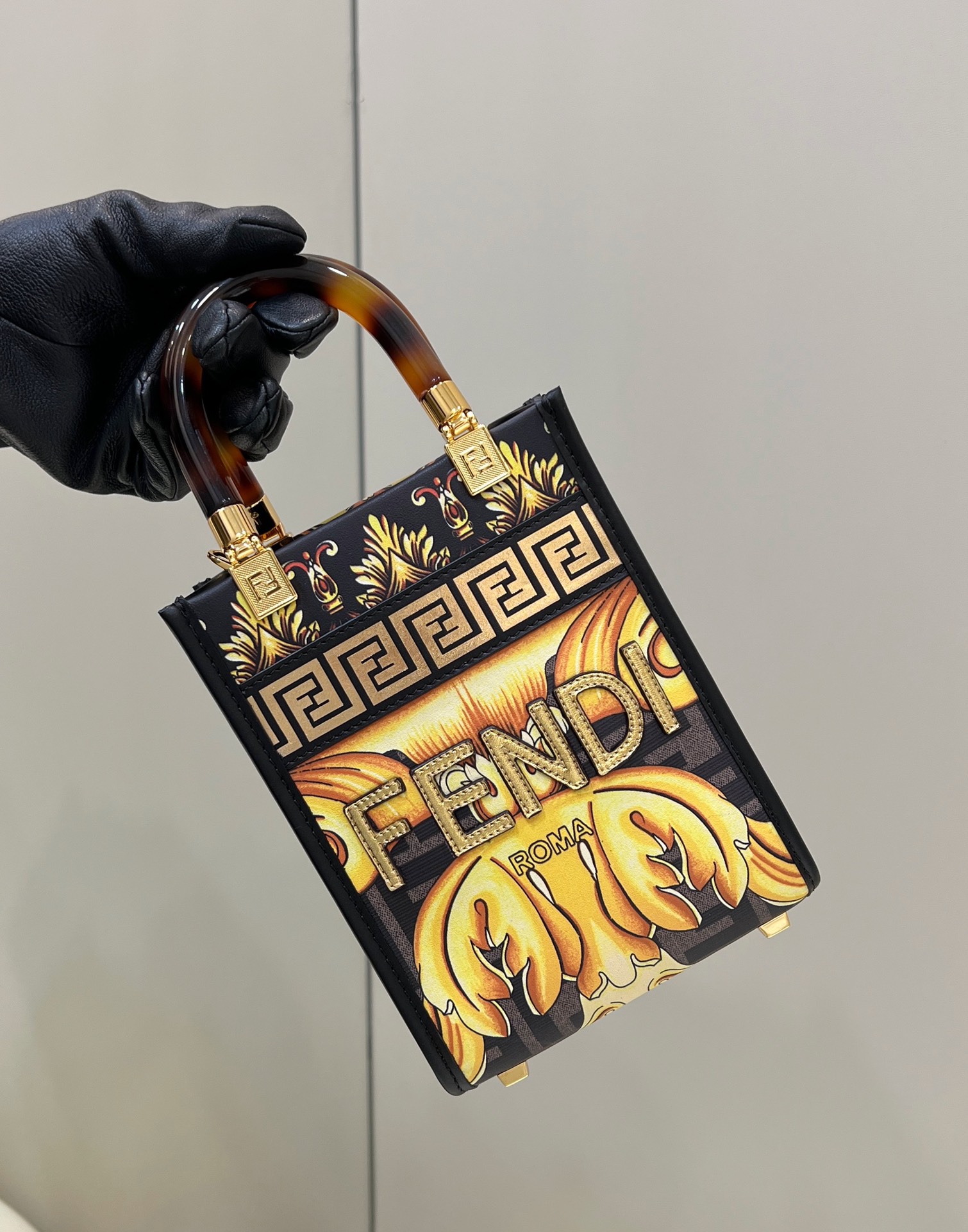 Fendi Sunshine shopper - Replicaclubs