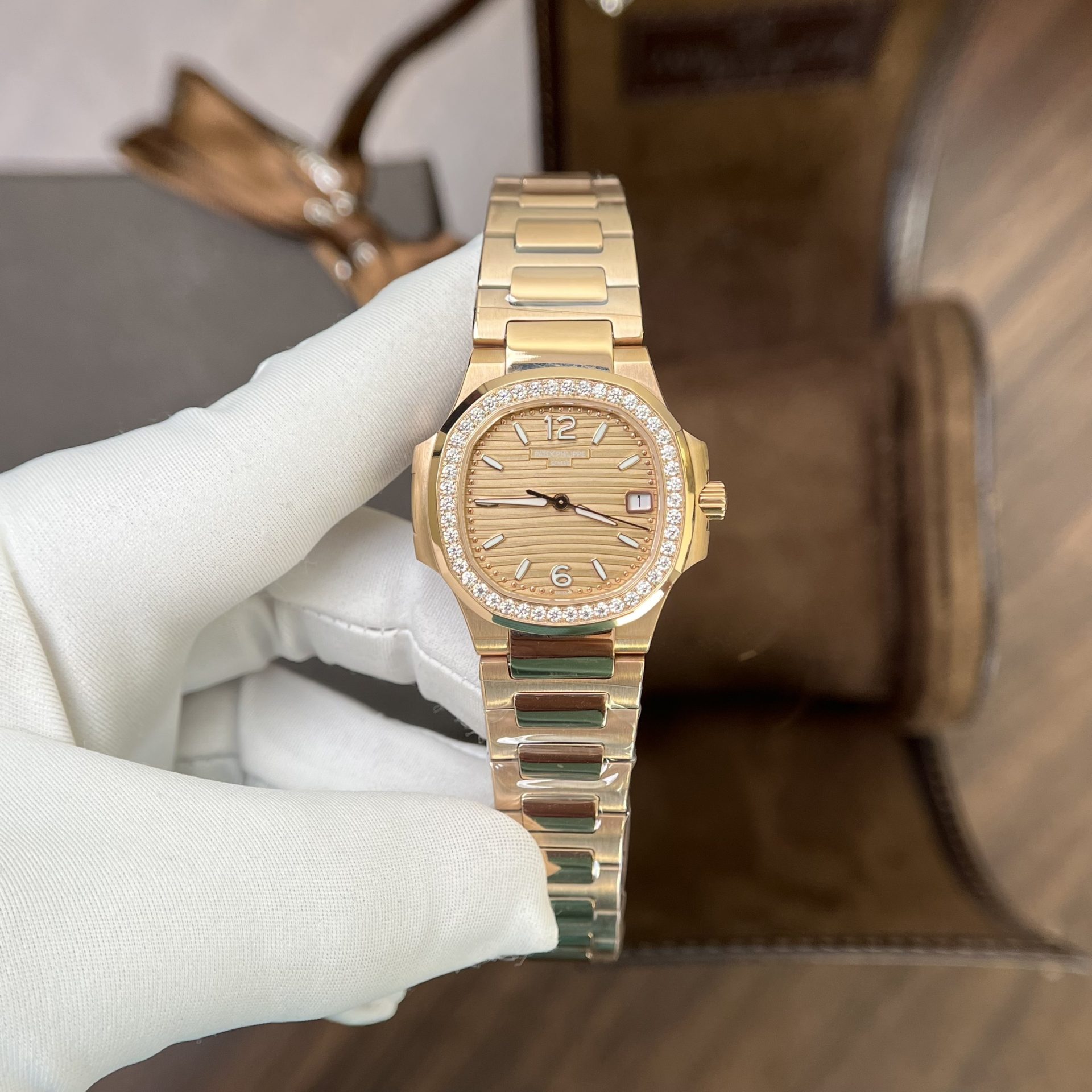 Patek Philippe Fake Watch Nautilus 7010 Dial Yellow 32mm - Top club