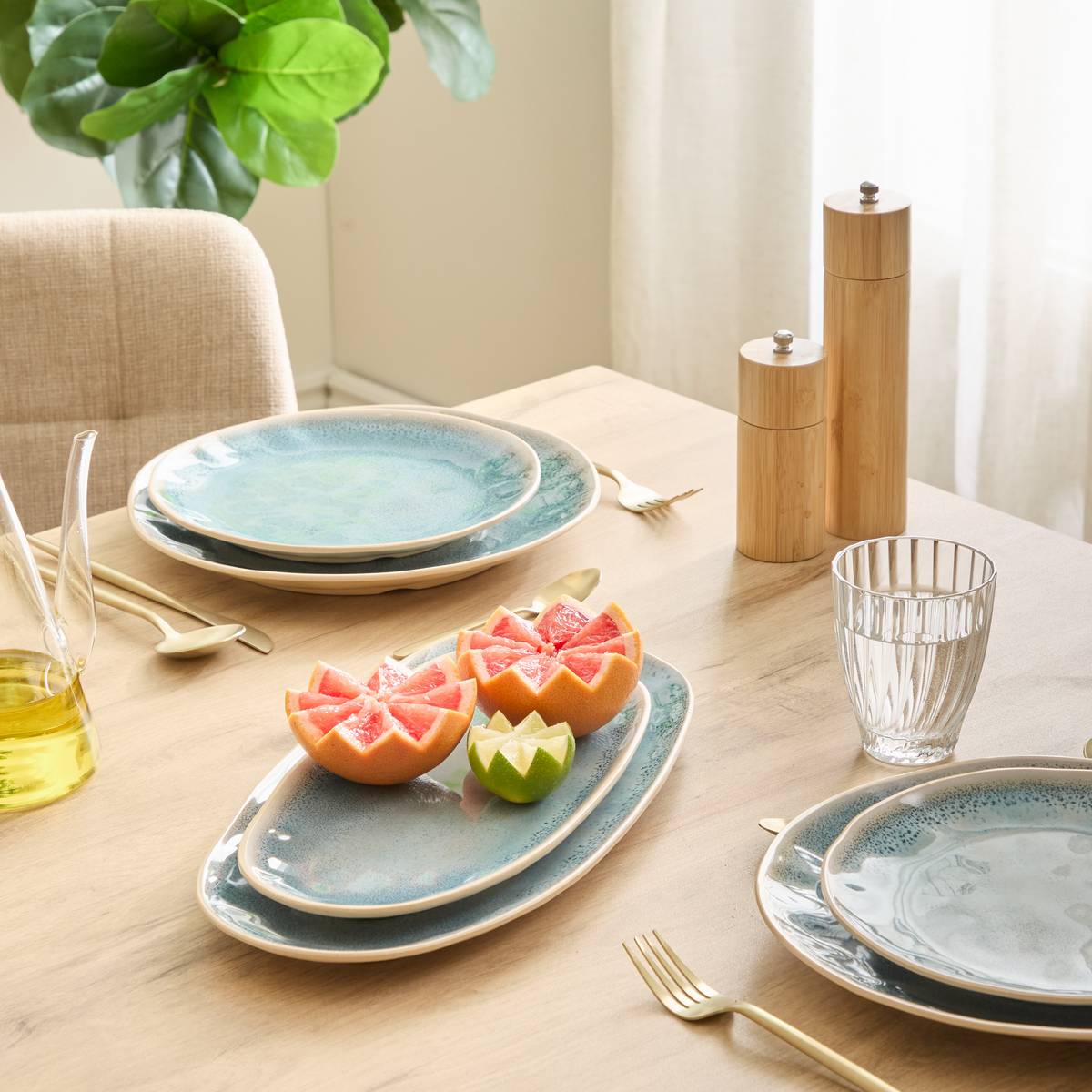 Plate "Pia" 31x15.6 cm, Blue