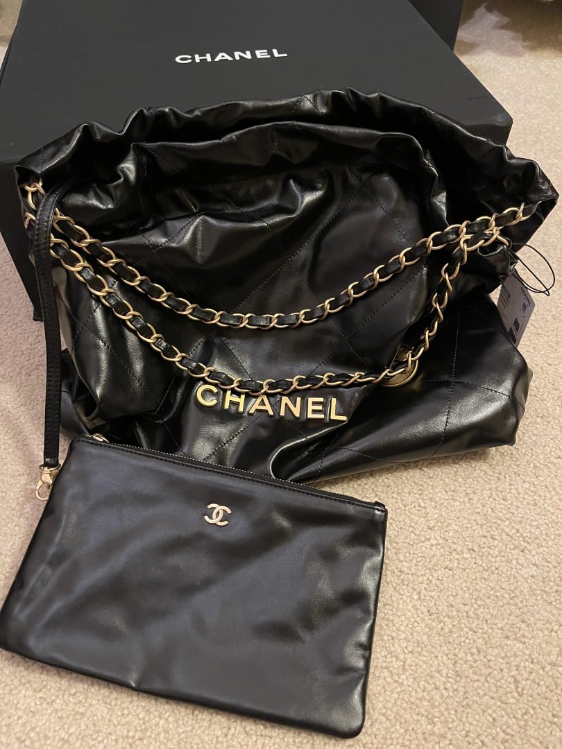 Chanel 22 Medium