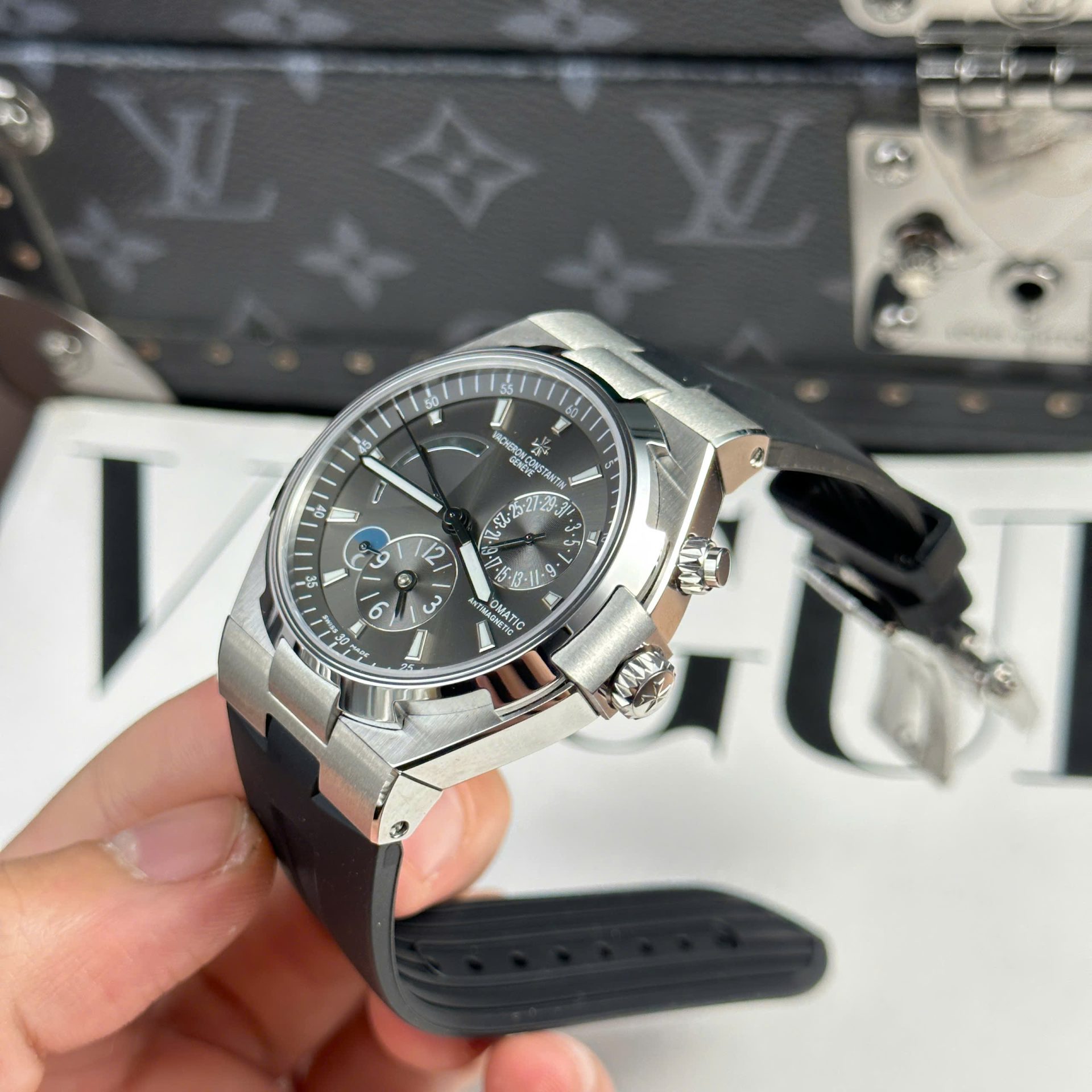 Vacheron Constantin Clone Watch Overseas Dual Time 47450 Gray 9F Factory 42mm - Top club