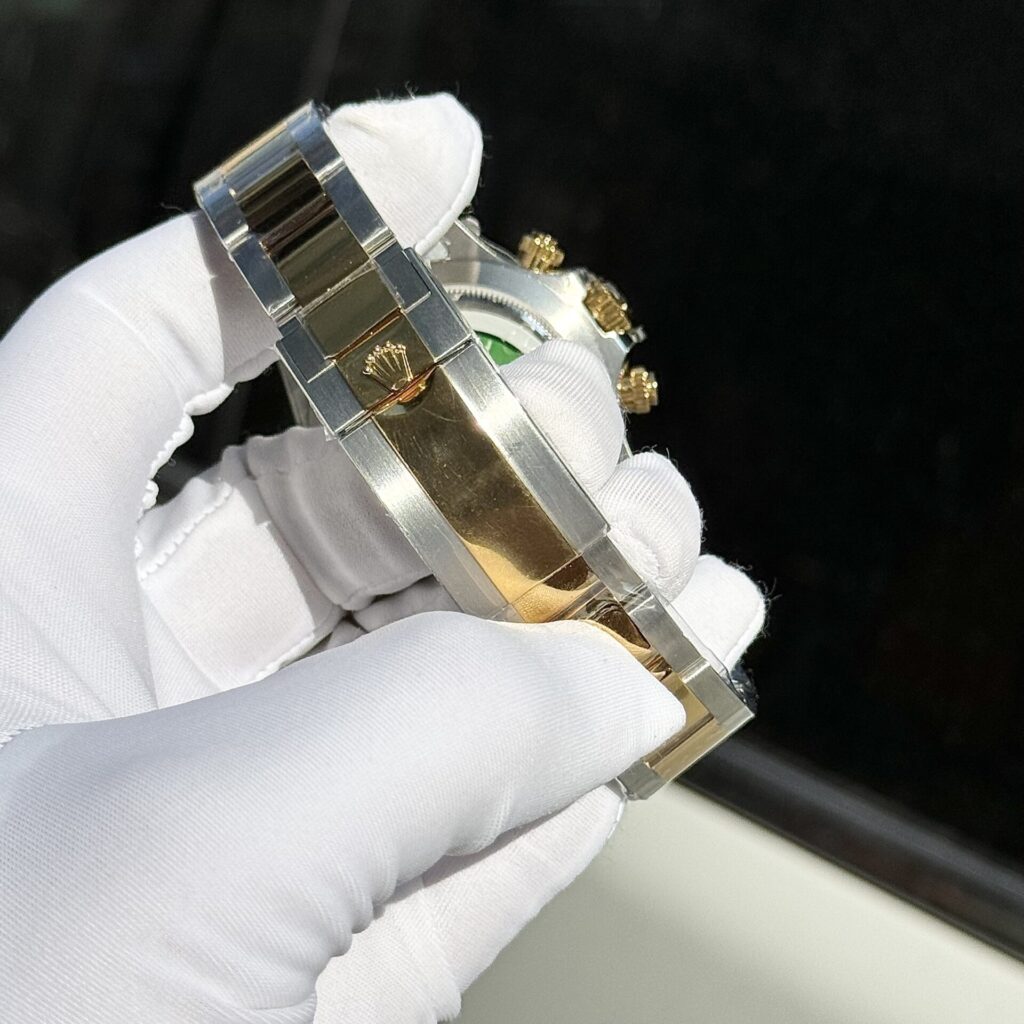 Rolex Cosmograph Daytona Replica Watch Mother Of Pearl   Moissanite Diamonds Dial 40mm - Elite Watch Atelier