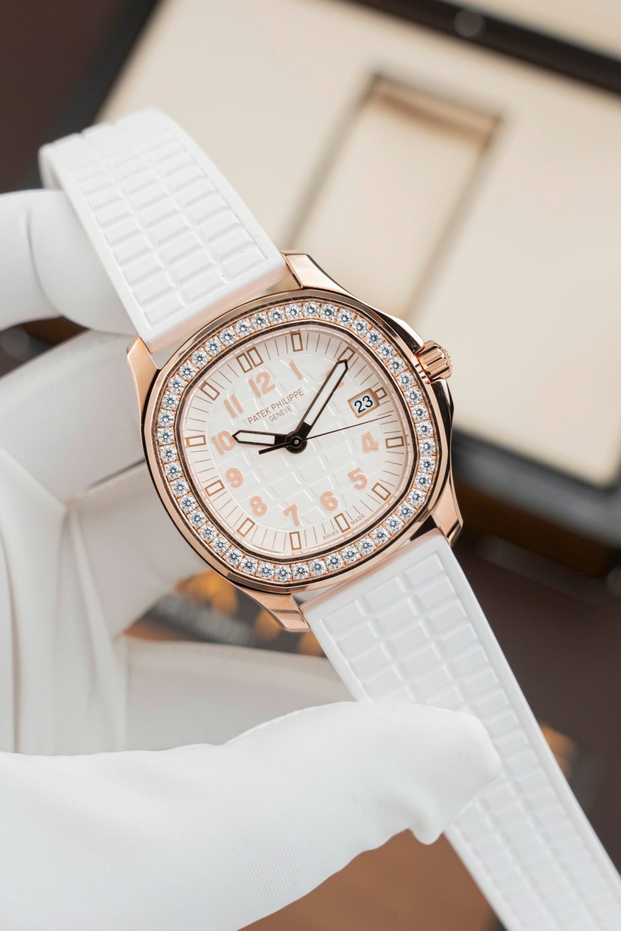 Patek Philippe Aquanaut 5067 ?��nh ?�� N? Replica Cao C?p Nh�� M��y PPF 35.6mm - Top club