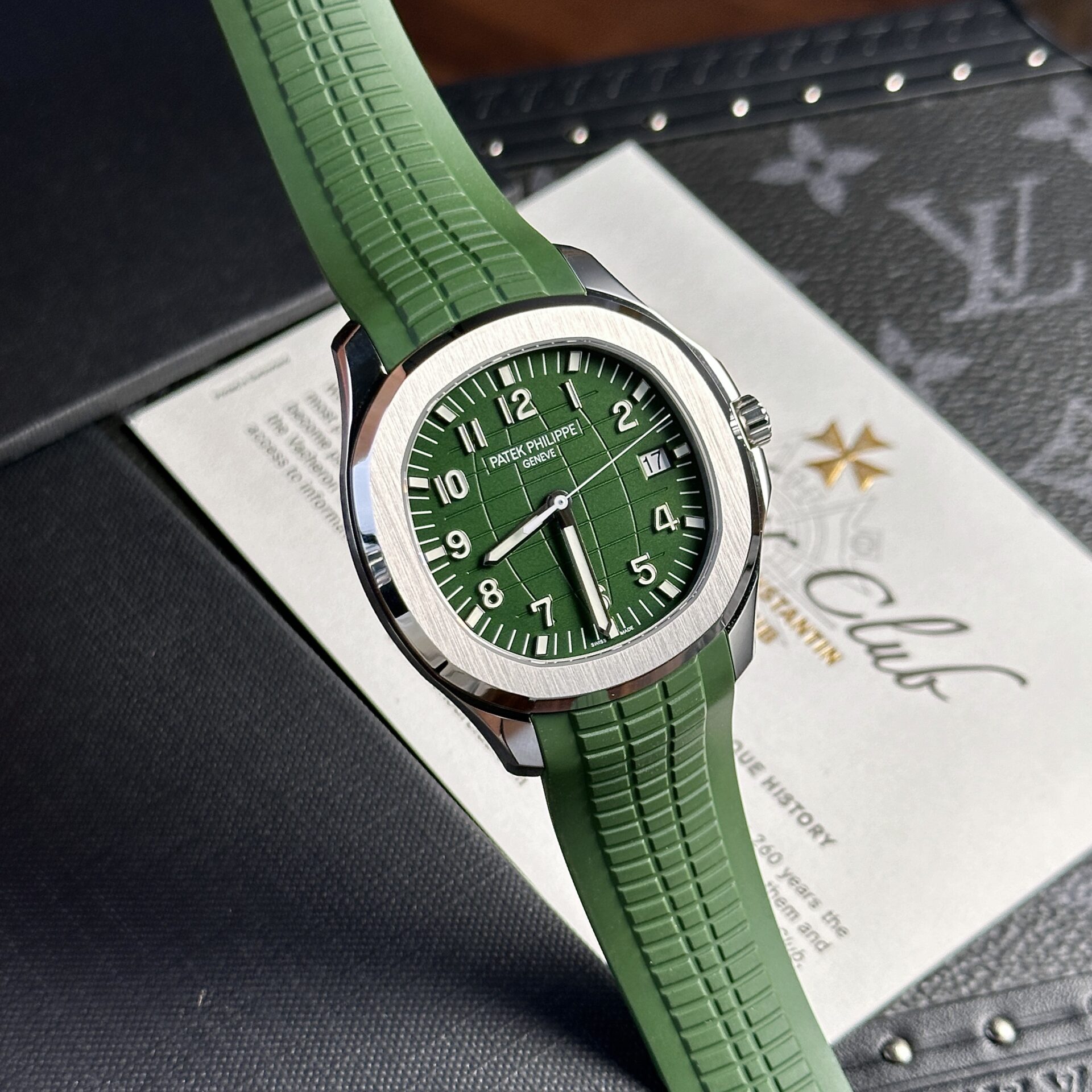 Patek Philippe Aquanaut 5168G Replica Watch Green Factory 3K 42.2mm - Elite Watch Atelier