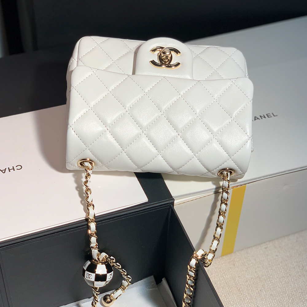 Chanel Classic Flag Bag Pearl Crush Mini Square Flap Bag White   Light Gold Hardware1:1High-quality replica