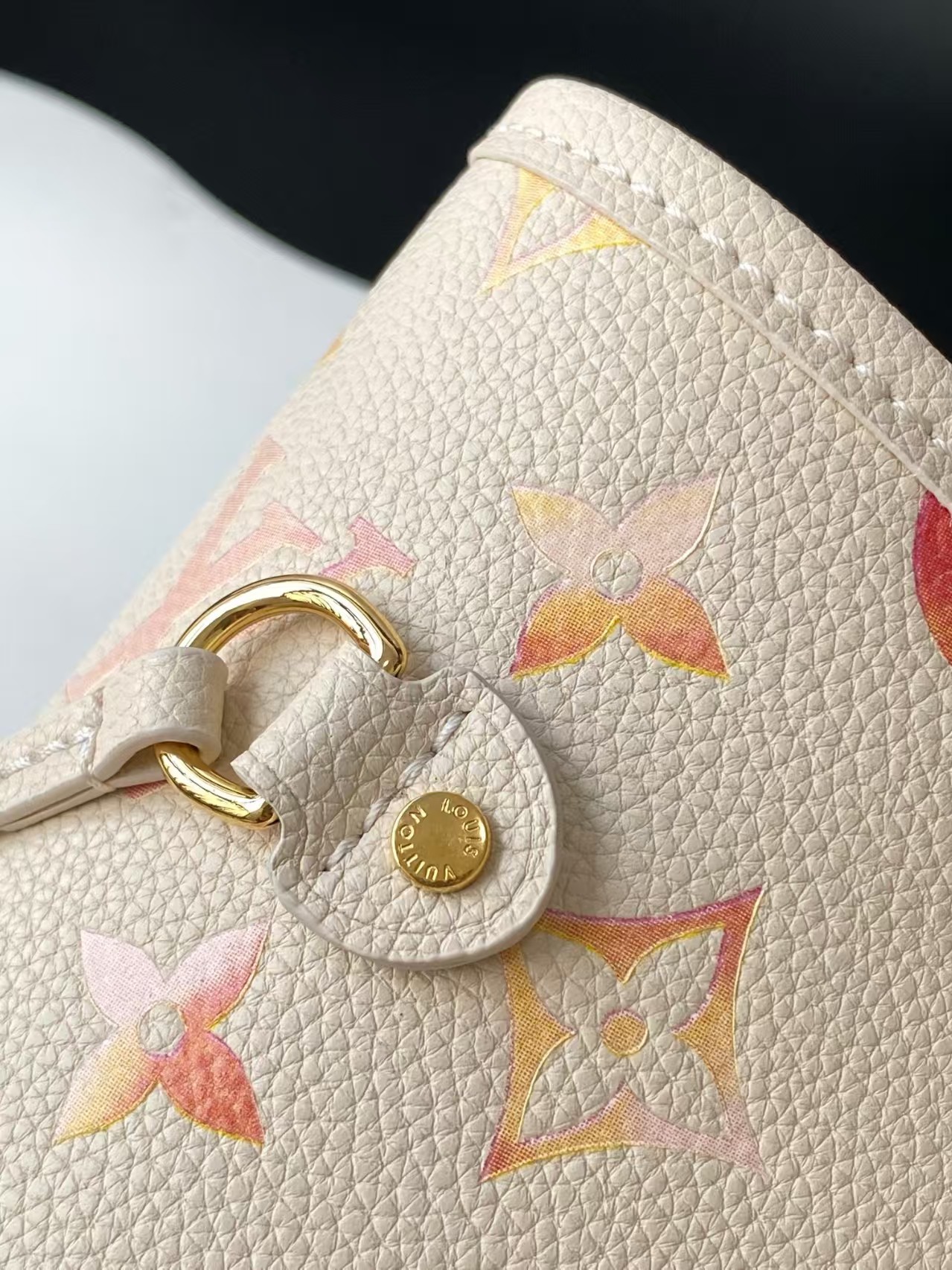 Louis Vuitton white printed Neverfull MM Bag1:1High-quality replica