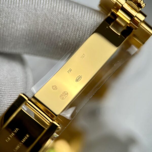Rolex Day-Date Gold Wrapped Replica Watch With Moissanite Diamonds GM V2 40mm - Elite Watch Atelier