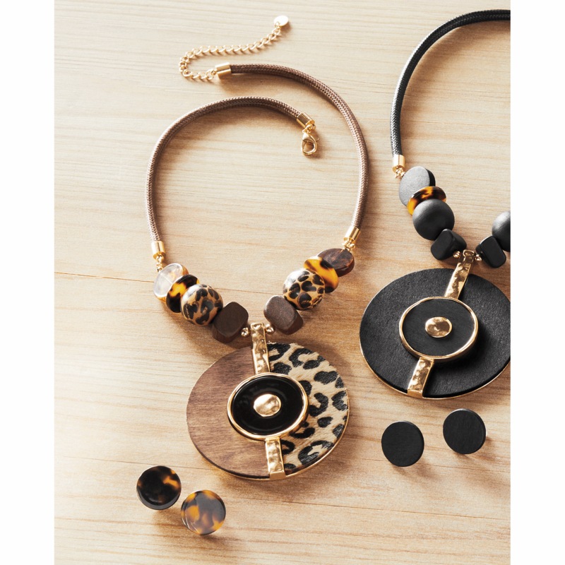 Woodtone Disc Necklace & Earring Set - MIDNIGHT VELVET CATALOG