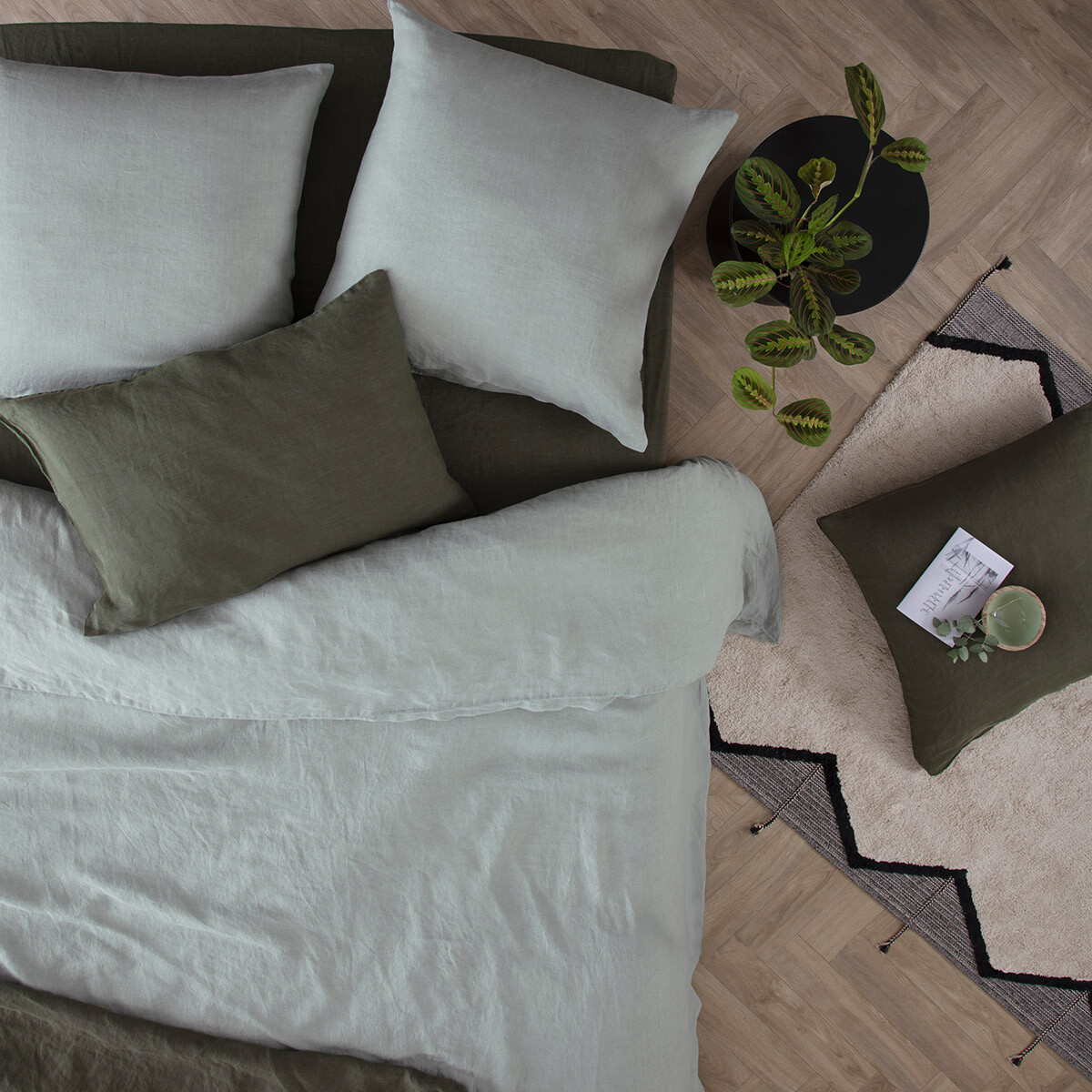 Duvet cover "Linah", washed linen Celadon Green, 260x240 cm