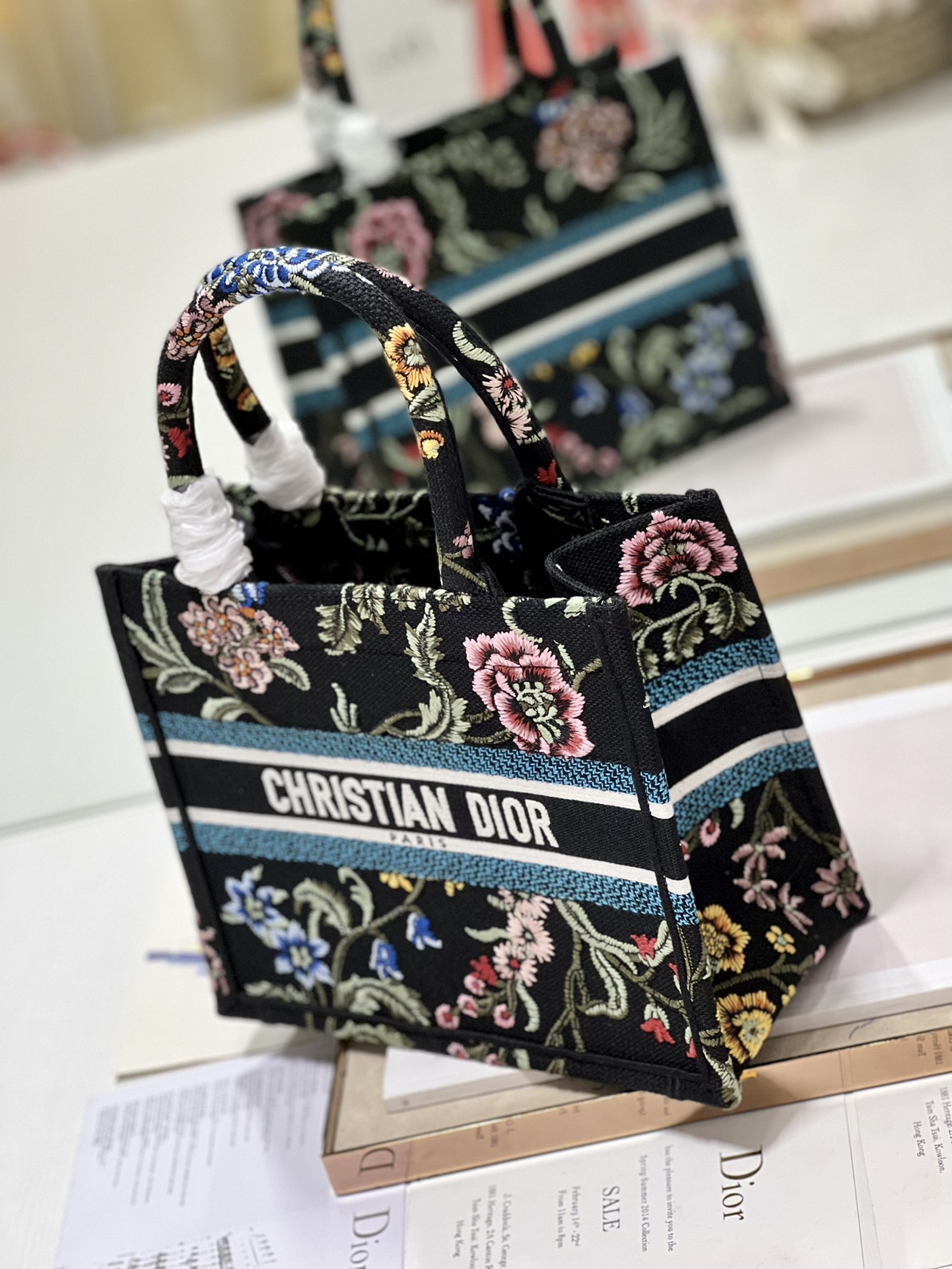 Small Dior Tote Bag White/Black For Women 10.5 in/ 26.5cm1:1High-quality replica