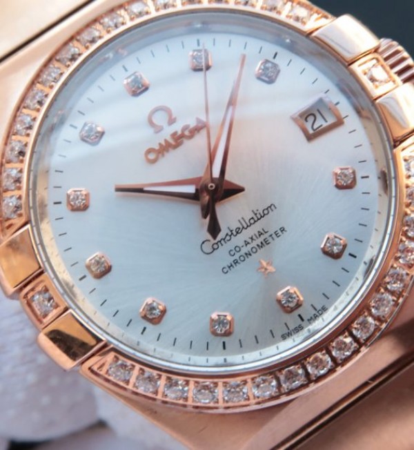Replica Omega V6 Constellation RG White Dial Diamonds Bezel RG Bracelet A2500 - Top club