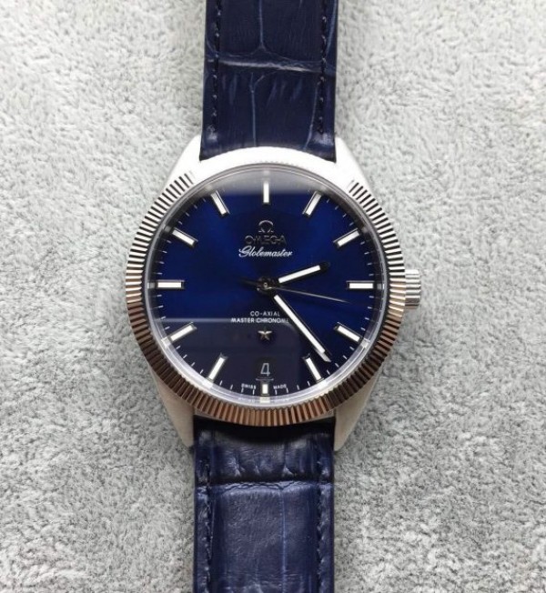 Replica Omega Globemaster Master Chronometer Blue Dial Leather Strap - Elite Watch Atelier