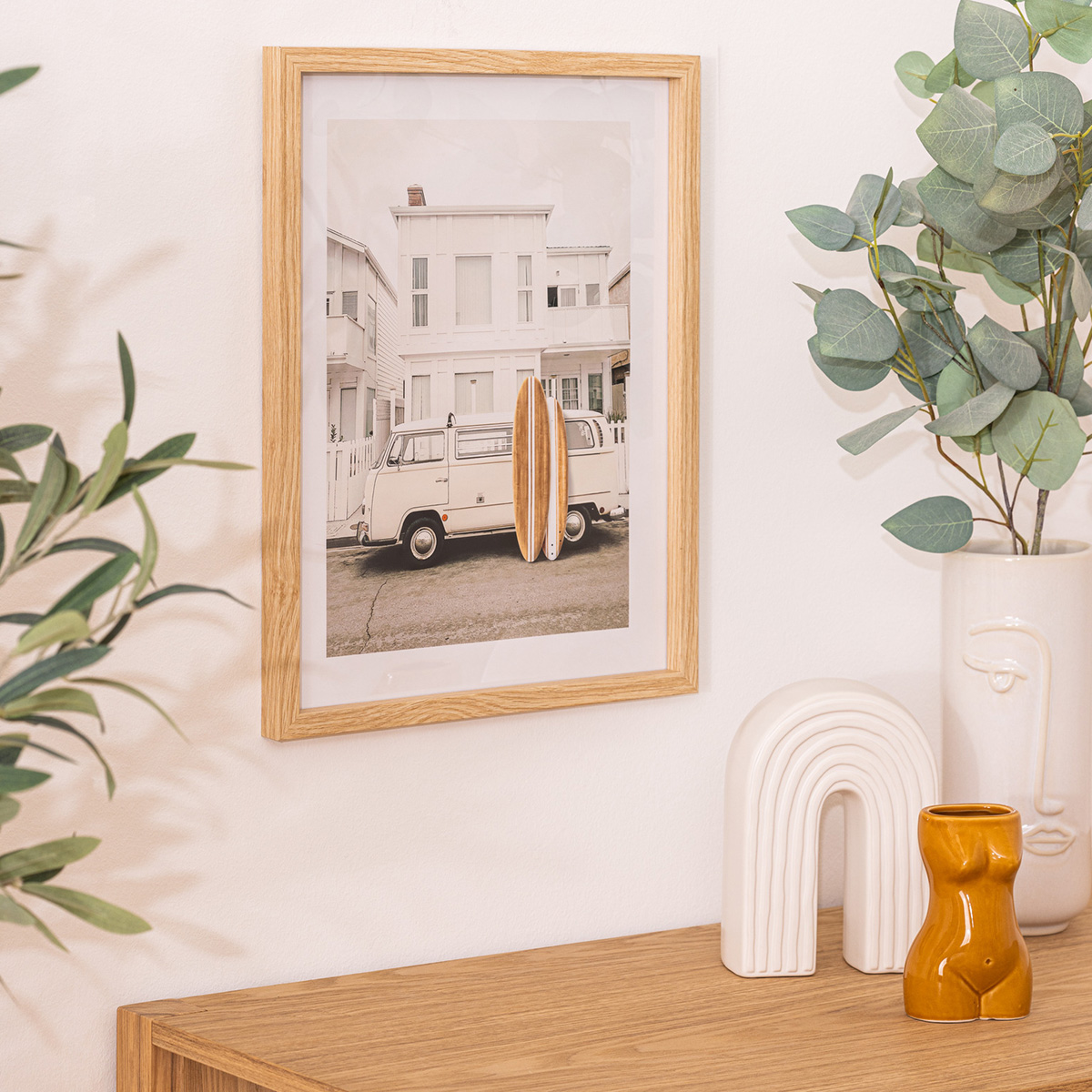 Framed "Vivien" surf poster 30x40 cm