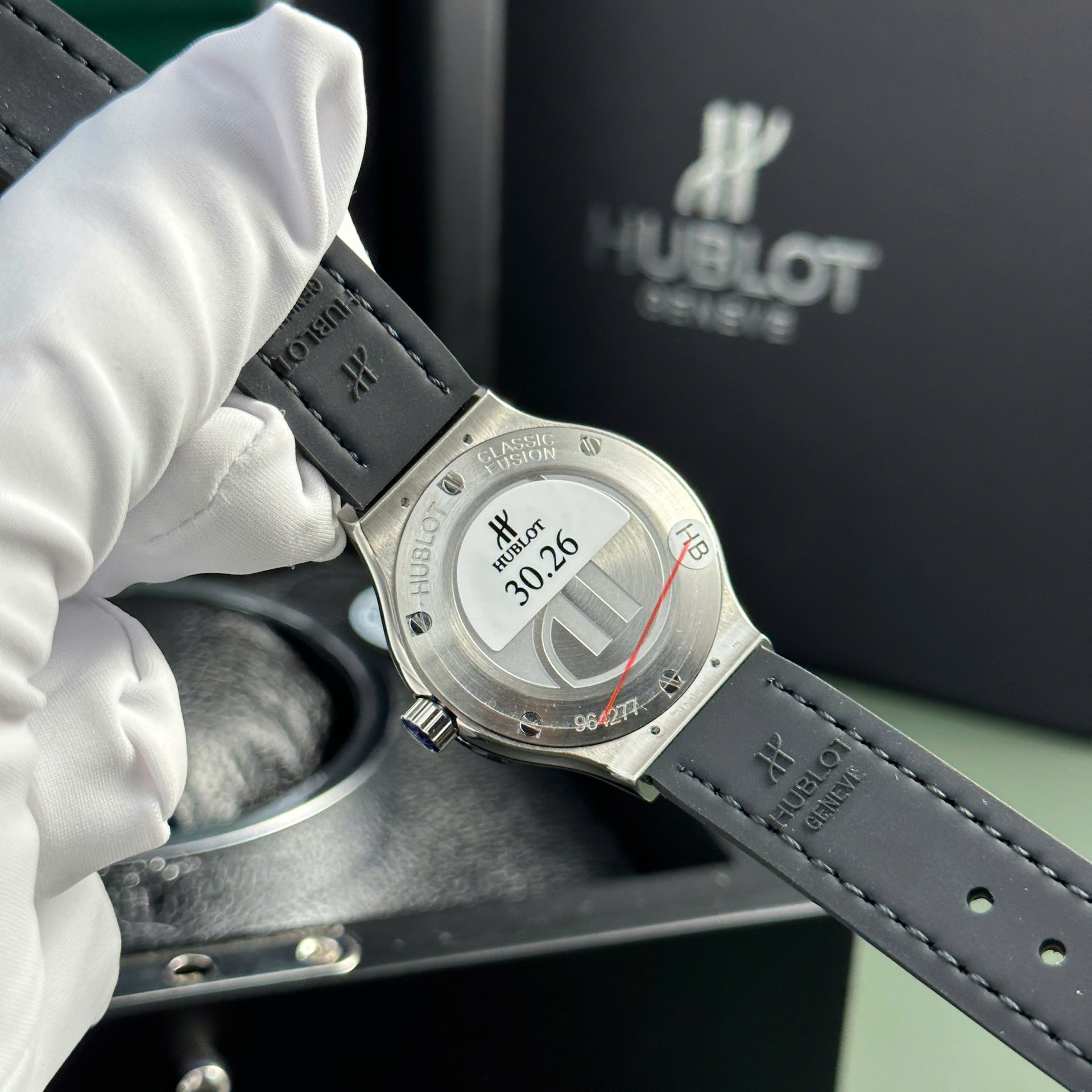 Hublot Classic Fusion Replica Watch Womens Green HB Factory 33mm - Top club