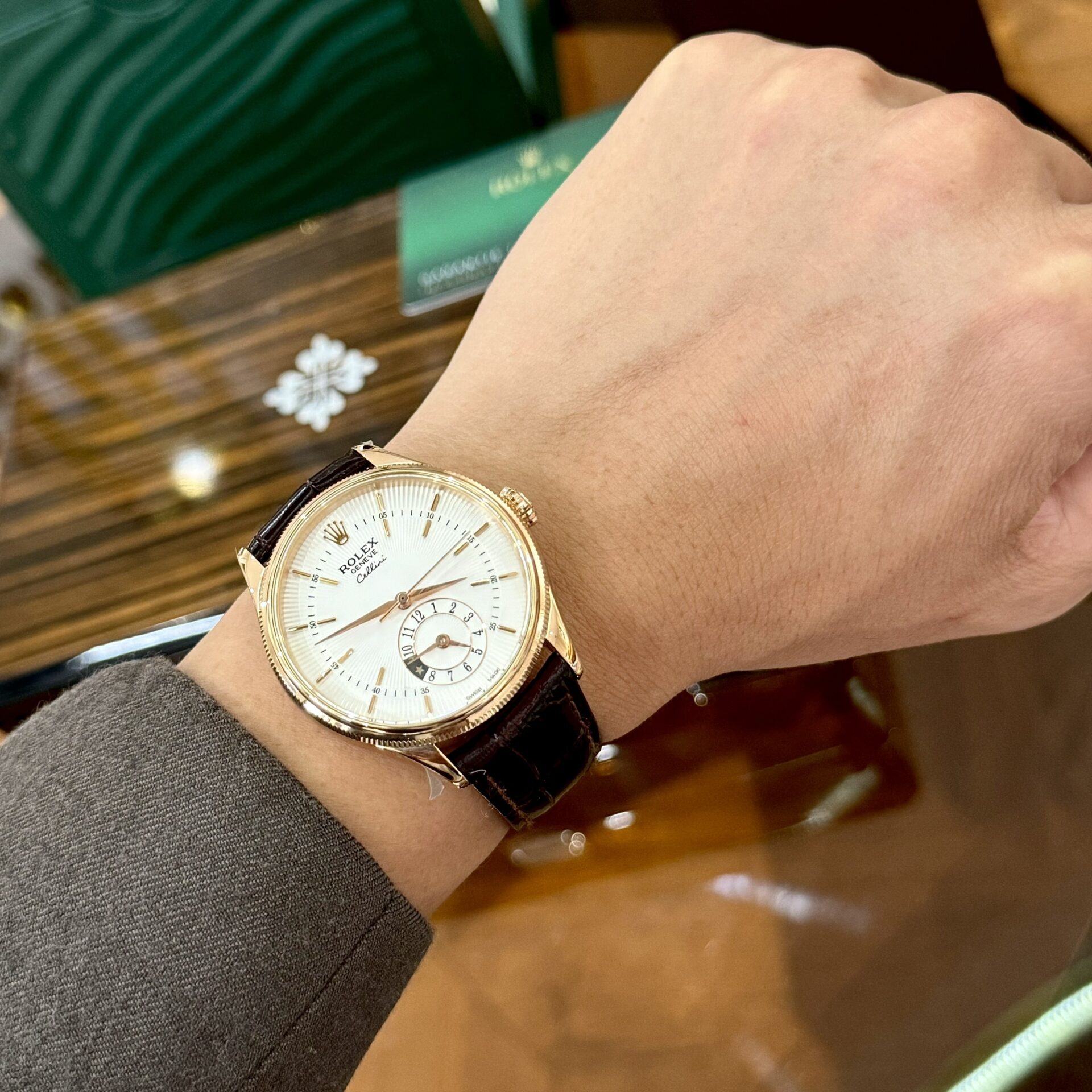 Rolex Cellini 50525 Replica Watch Rose Gold Brown Strap 39mm - Top club