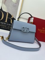 Valentino1:1High-quality replica