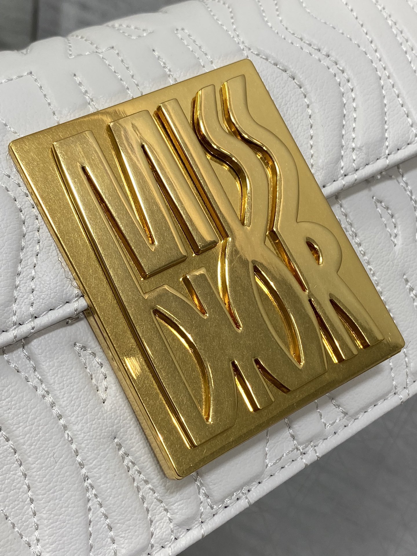 Miss Dior Flap Bag Latte For Women 22cm/8.5in – M2610UBOS_M0301:1High-quality replica