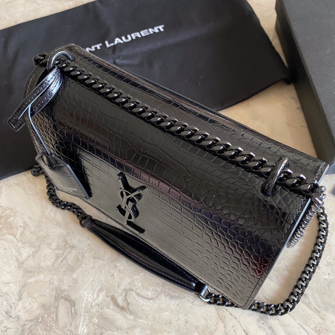 MANHATTAN MEDIUM SHOPPING BAG IN BOX SAINT LAURENT LEATHER1:1High-quality replica