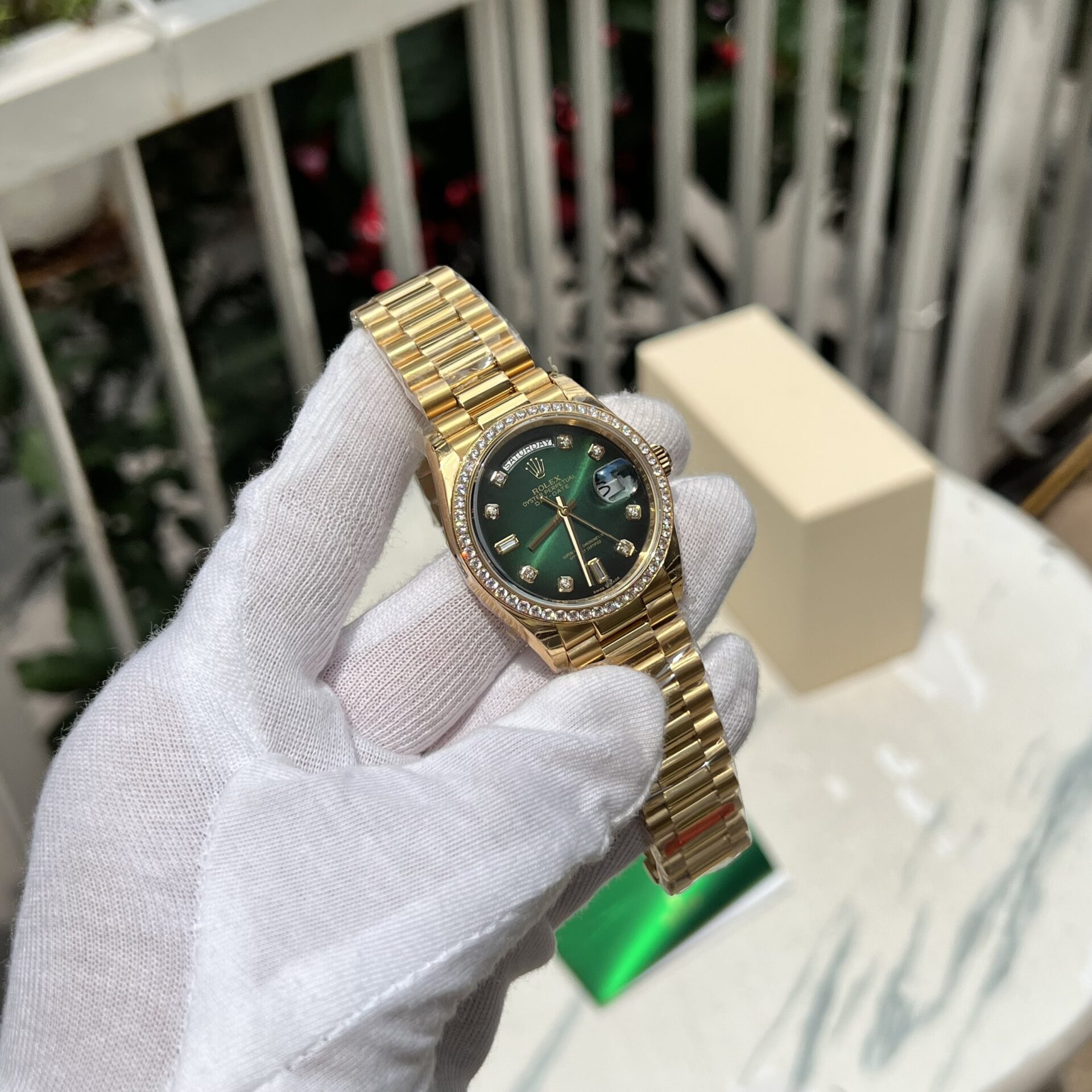 Rolex Replica 1:1 Watch Day-Date Green Dial With Diamonds EW 36mm - Elite Watch Atelier