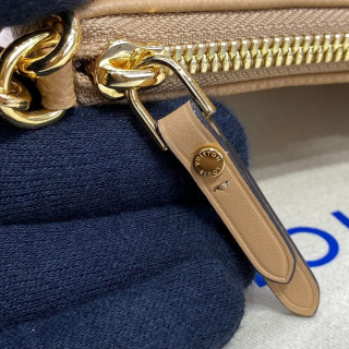 Louis Vuitton Monogram Empreinte Easy Pouch On Strap Arizona Beige1:1High-quality replica