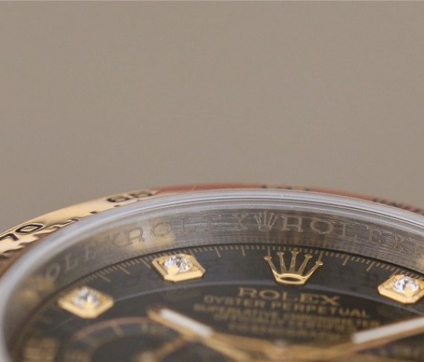 Replica Rolex Daytona 116523 Thick YG Wrapped Black Dial Diamonds Markers SS/YG Bracelet A7750 - Top club