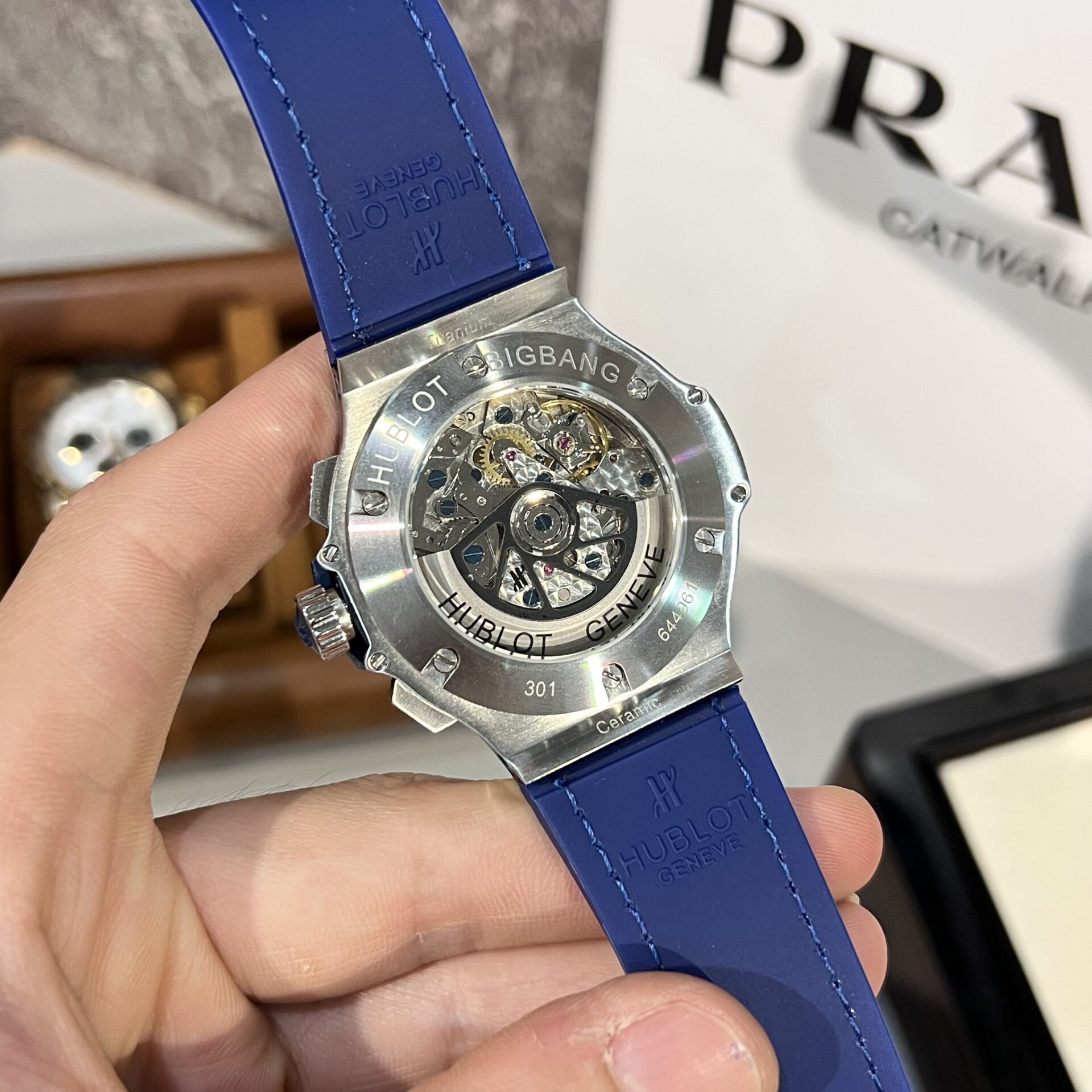 Hublot Replica Watch Big Bang Chronograph With Diamonds Bezel Blue Dial HB Factory 44mm - Top club