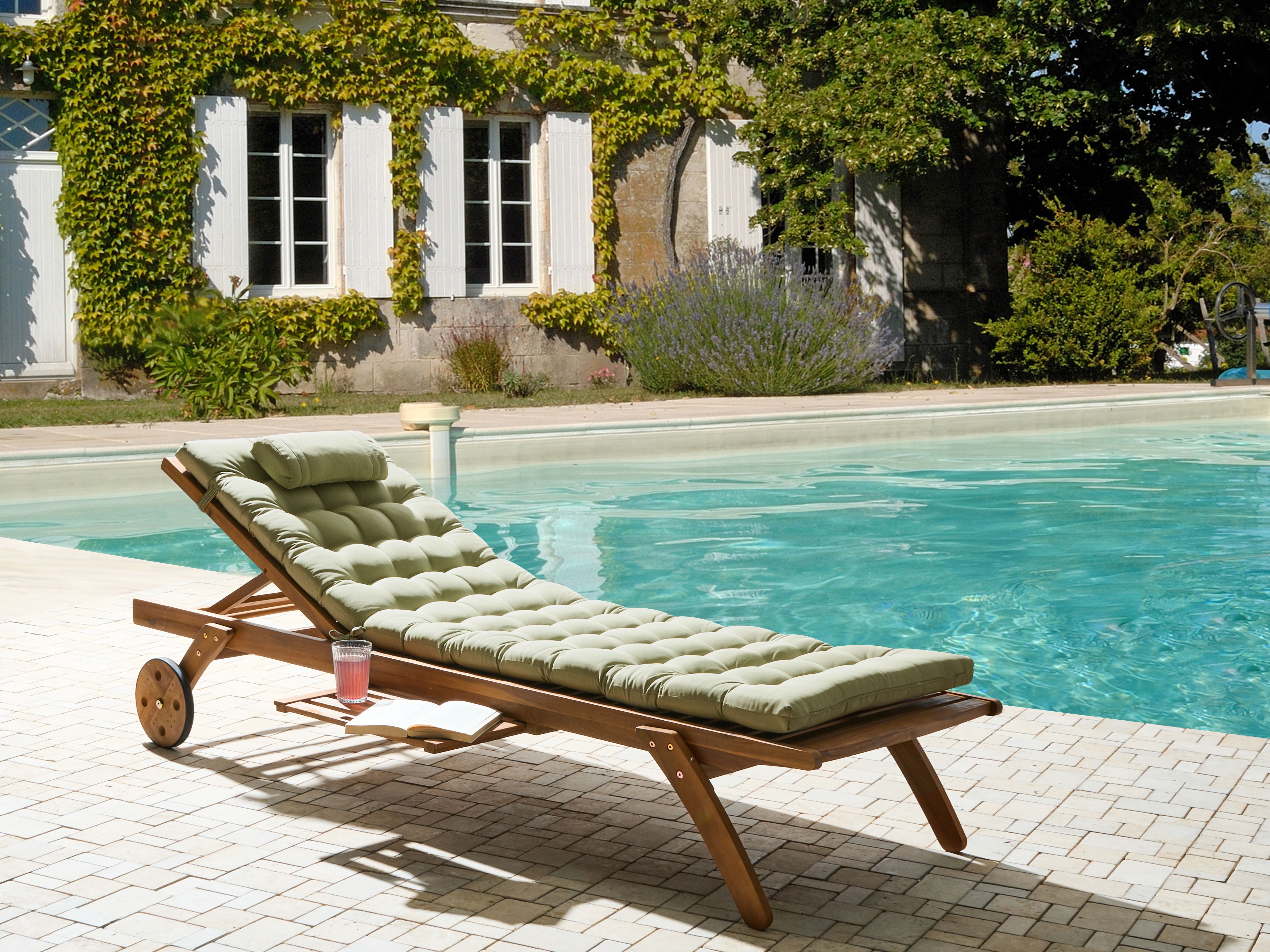 Sun Lounger with Cushion CESANA PREMIUM Acacia Wood Light Green