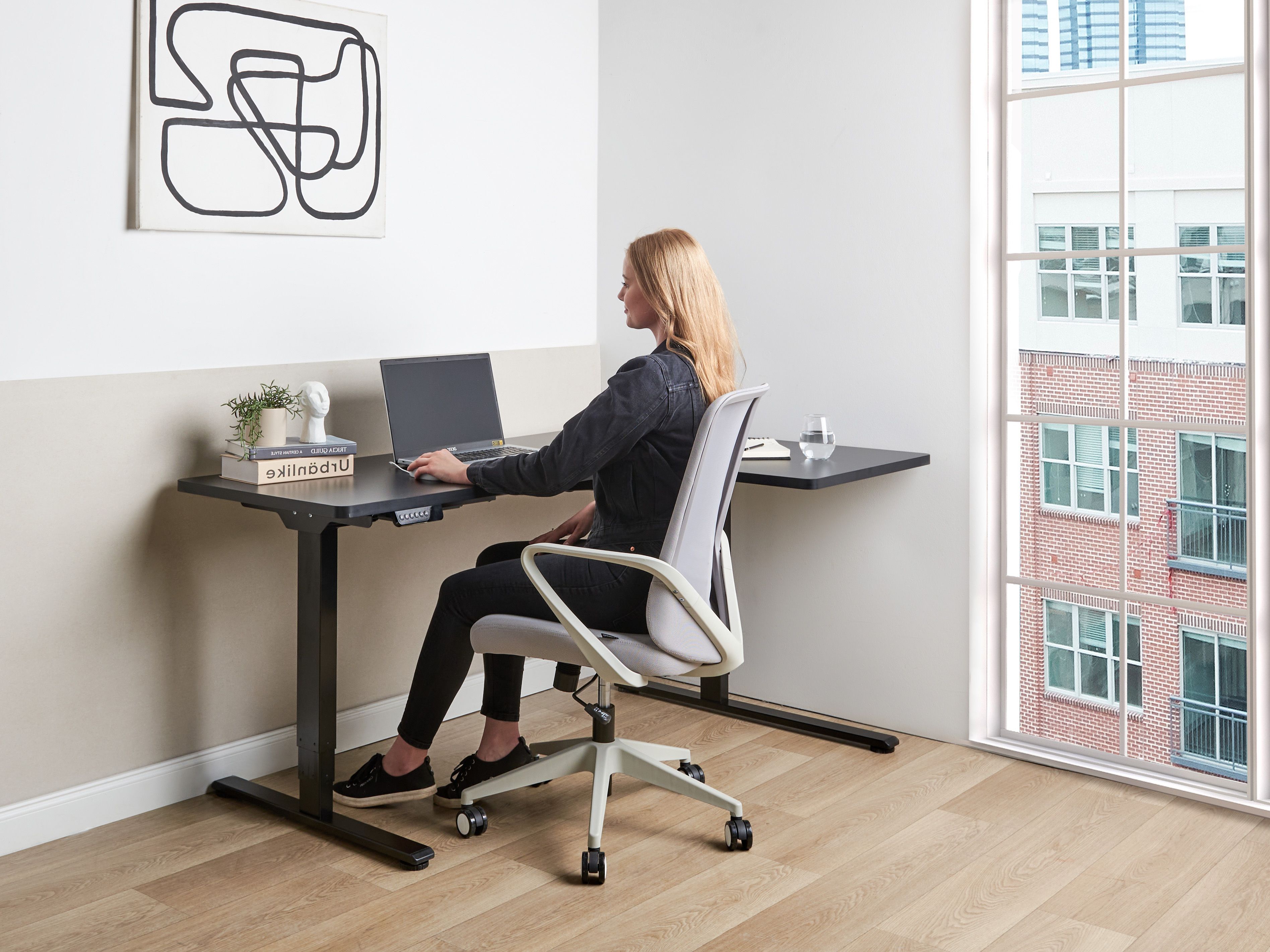 Electric Adjustable Corner Desk DESTINES Black 160 cm 109 cm Right Hand