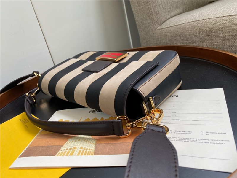 fendi baguette medium - Replicaclubs