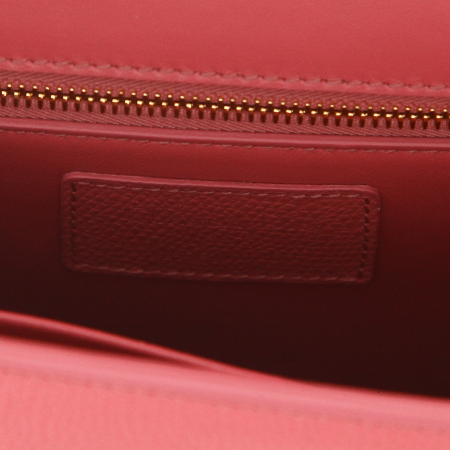 Dior 30 Montaigne shoulder bag in pink grained leather1:1High-quality replica
