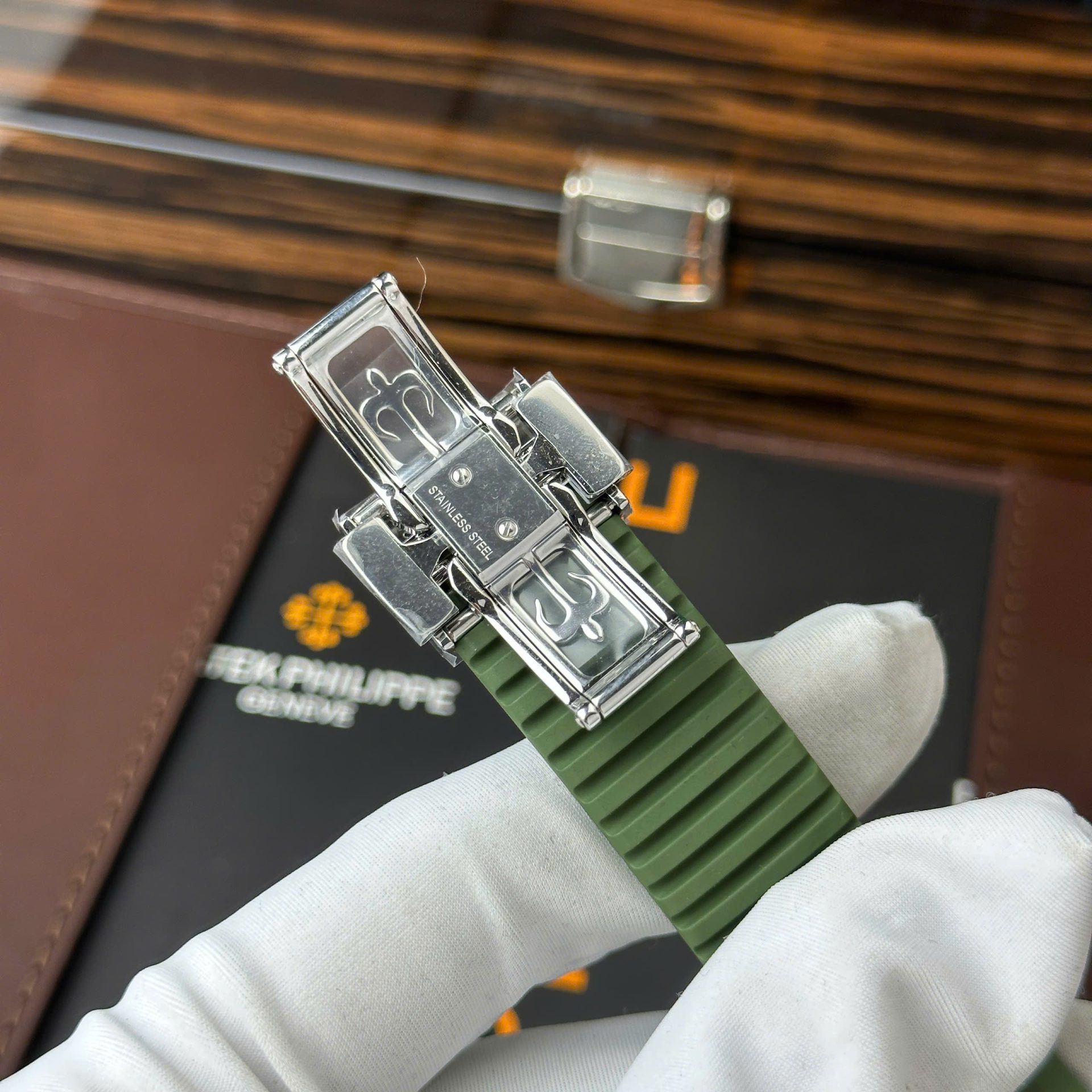Patek Philippe Aquanaut 5168G Best Replica Watch Custom Like Auth 42.2mm - Top club