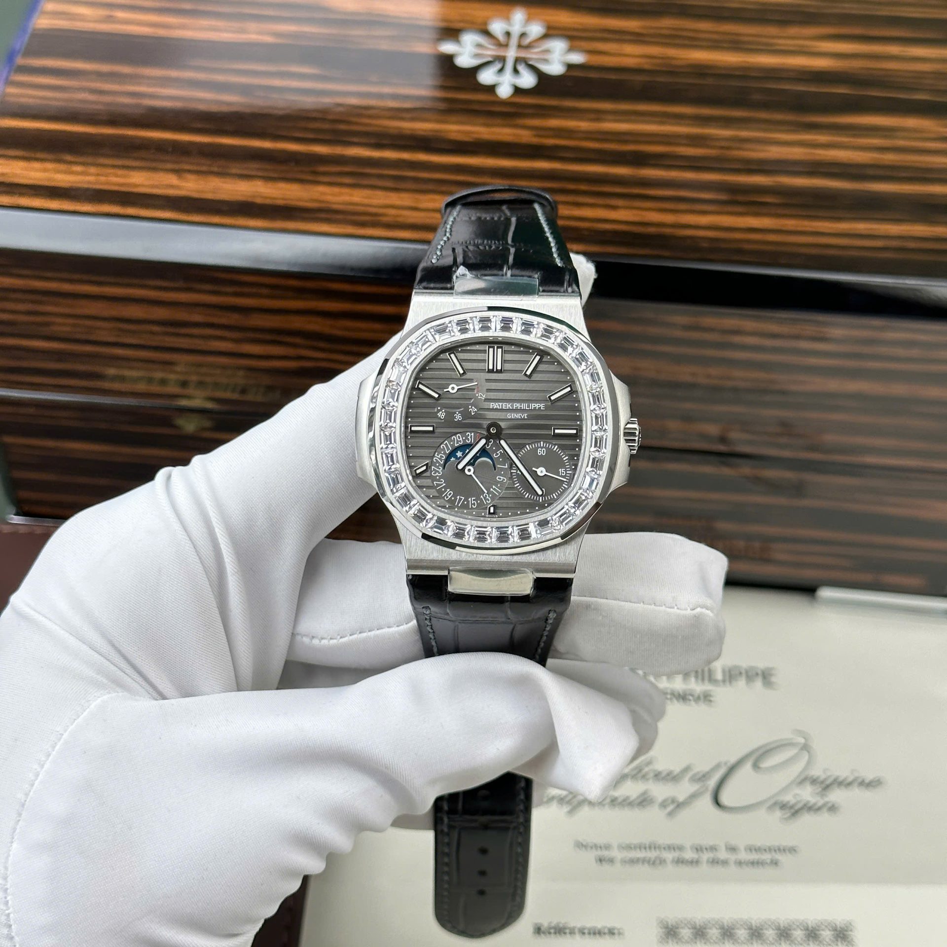 Patek Philippe Nautilus 5722 Replica Watch Grey Dial With Baguette PPF Factory 40mm - Top club